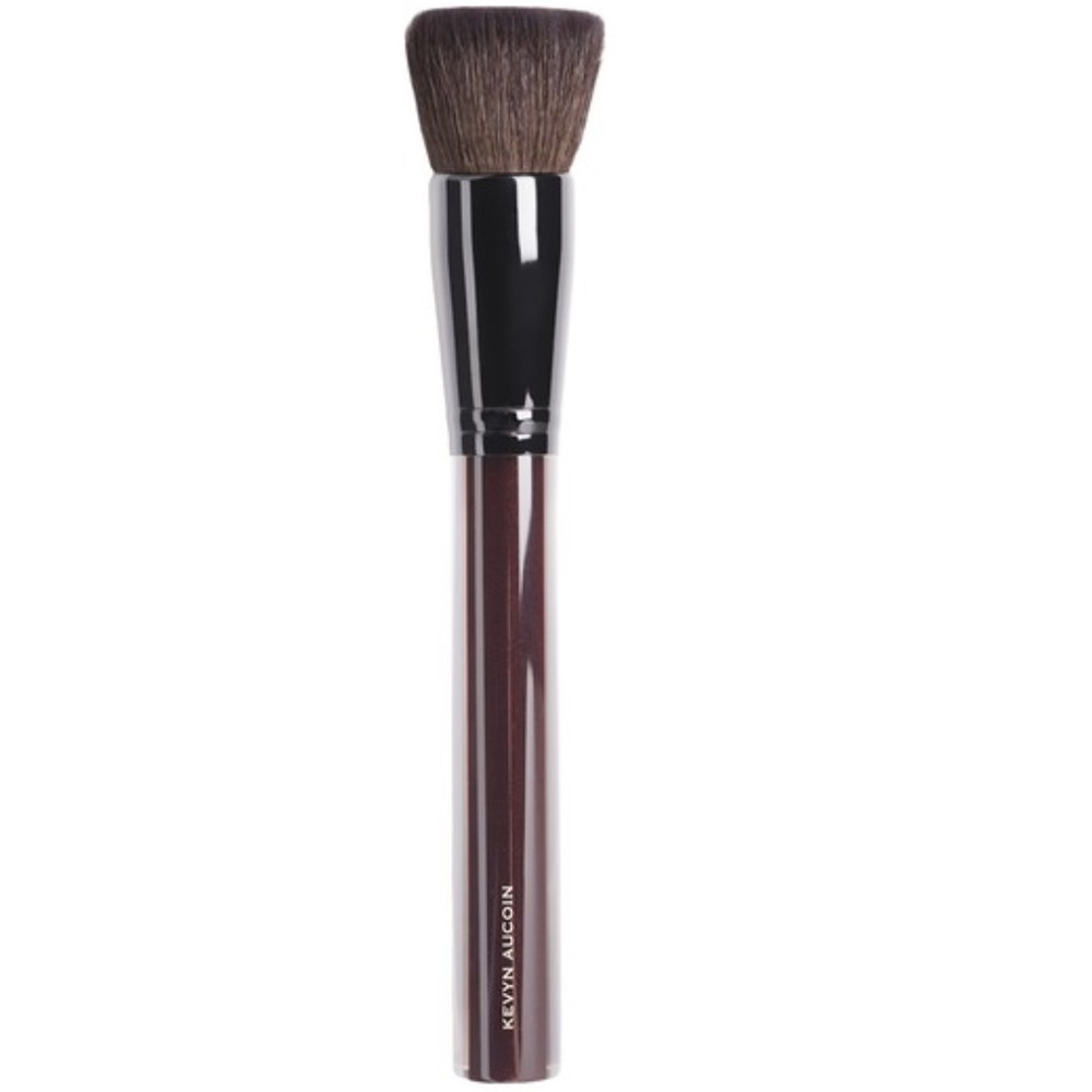 BNIB KEVYN AUCOIN | The Soft Buff Brush
